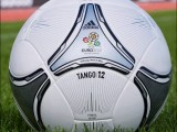 Официальный мяч Евро 2012 Tango Finale. Фото.